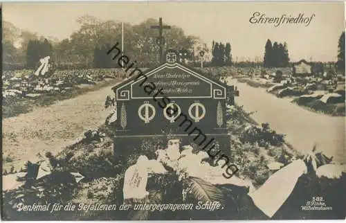 Wilhelmshaven - Ehrenfriedhof - Denkmal für die Gefallenen der untergegangen Schiffe - Foto-Ansichtskarte