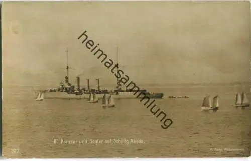 Kleiner Kreuzer und Segler auf Schillig Reede - Foto-Ansichtskarte - Verlag F. Finke Wilhelmshaven