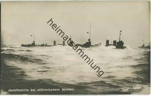 Halbflottille bei stürmischem Wetter - Foto-Ansichtskarte - Verlag F. Finke Wilhelmshaven