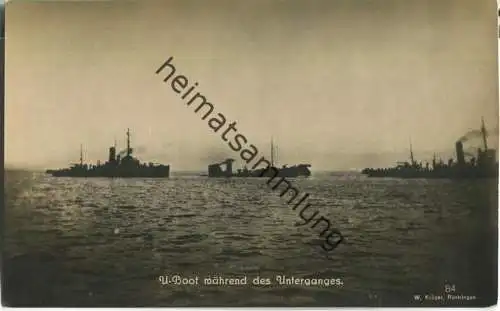 U-Boot während des Untergangs - Foto-AK - Verlag F. Finke Wilhelmshaven