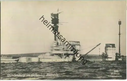 Hindenburg in sinkendem Zustand - Foto-Ansichtskarte - Verlag F. Finke Wilhelmshaven