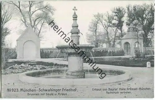 München - Schwabinger Friedhof - Brunnen mit Säule und Kreuz - Erbaut von Baurat Hans Grässel München