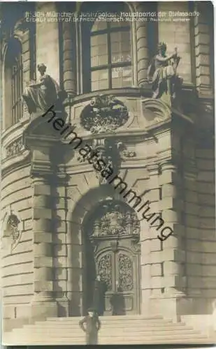 München - Justizpalast - Hauptportal der Ostfassade - erbaut von Prof. Dr. Friedrich von Thiersch München