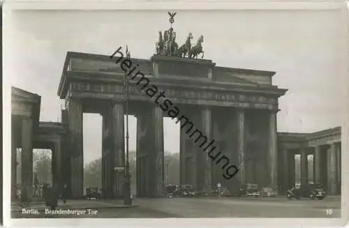 Berlin - Brandenburger Tor - Quadriga - Foto-Ansichtskarte