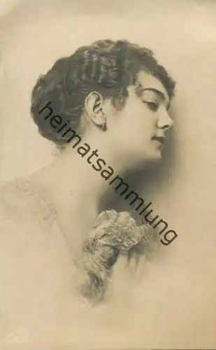 Portrait einer junge Frau