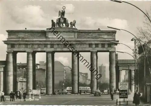 Berlin - Brandenburger Tor - Sektorengrenze - Foto-AK Grossformat - Verlag Kunst und Bild Berlin