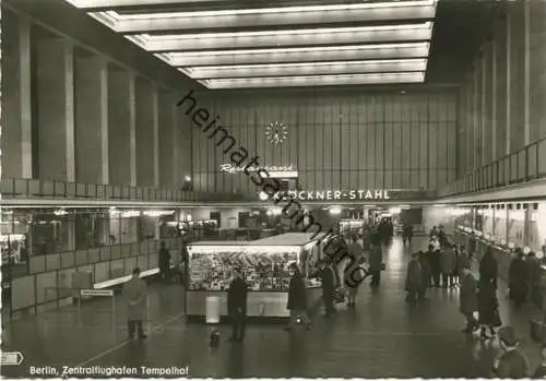 Berlin - Tempelhof - Zentralflughafen - Foto-AK Grossformat - Verlag Kunst und Bild Berlin