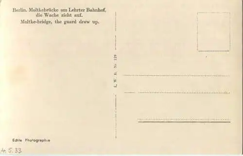 Berlin - Moltkebrücke am Lehrter Bahnhof - die Wache zieht auf - Autobusse - Foto-AK 30er Jahre