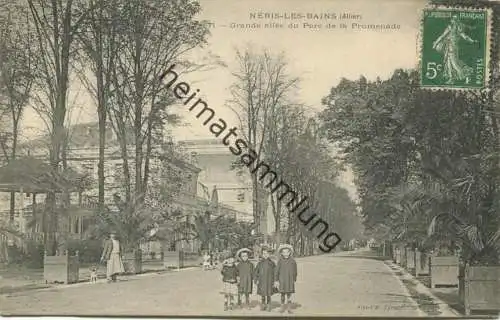Neris-Les-Bains - Grande allee du Parc de la Promenade gel. 1907