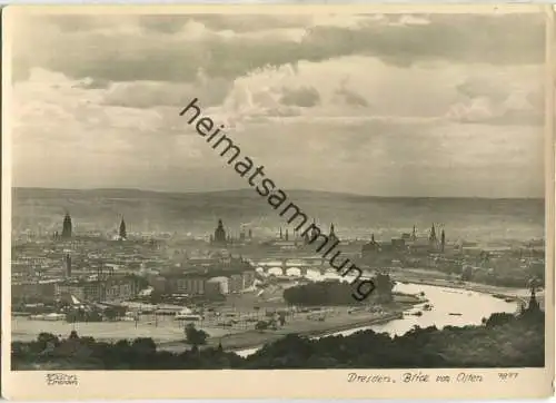 Dresden - Blick von Osten - Foto-Ansichtskarte - Verlag Walter Hahn Nr. 7877