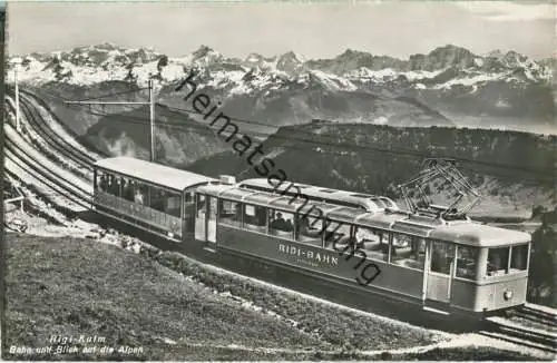 Rigi-Kulm - Bahn und Blick auf die Alpen - Foto-AK - Verlag Photoglob-Wehrli AG Zürich