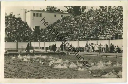 Leipzig - Sportvergnügen im Deutschen Schwimmstadion - Foto-Ansichtskarte - Verlag Thür.-Bilder-Dienst Erfurt