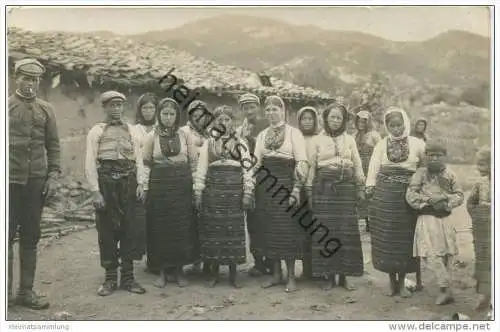Mazedonien - Menschengruppe - Foto-AK ca. 1915