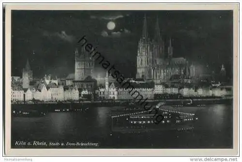 Köln bei Nacht - Fahrgastschiff