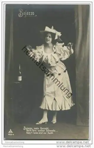Frau im Kostüm - Bajazzo - Foto-AK