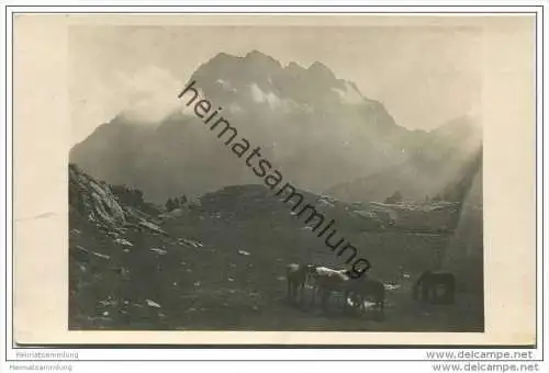 Valle de Aran - Lérida - Arties montartú d'arán al amanecer - Foto-AK