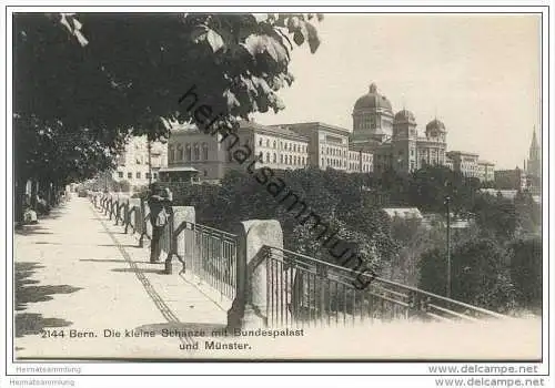 Bern - Die kleine Schanze mit Bundespalast und Münster