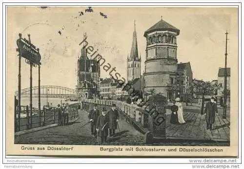 Düsseldorf - Burgplatz mit Schlossturm und Düsselschlösschen