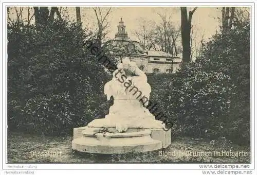 Düsseldorf - Blondal Brunnen im Hofgarten