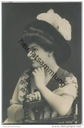 Frau mit Hut - Hutmode - Verlag L. J. S. F. F. 2179/3