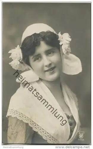 Junge Frau mit Haube und Spitzentuch - Verlag RPH (Rotophot Berlin) 2121/52 gel. 1907