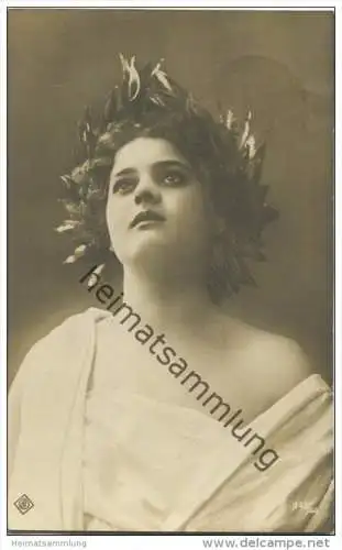 Junge Frau mit Siegerkranz - Verlag ÖPC 343/44 gel. 1907