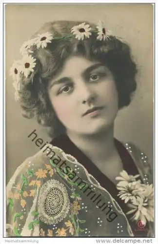 Junge Frau mit Blumen im Haar - coloriert - Verlag RPH (Rotophot Berlin) 1320/6 gel. 1907