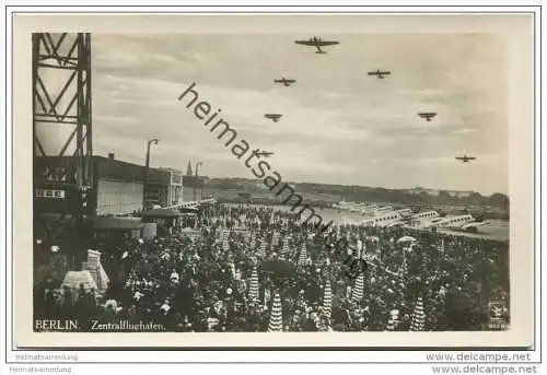 Berlin-Tempelhof - Zentral-Flughafen - Foto-AK 1933