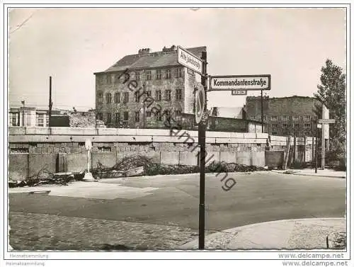 Berlin - Mauer an der Kommandantenstrasse - Foto-AK Grossformat