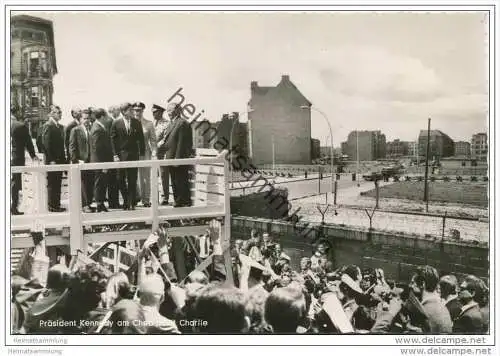 Präsident Kennedy am Checkpoint Charlie - Foto-AK Grossformat