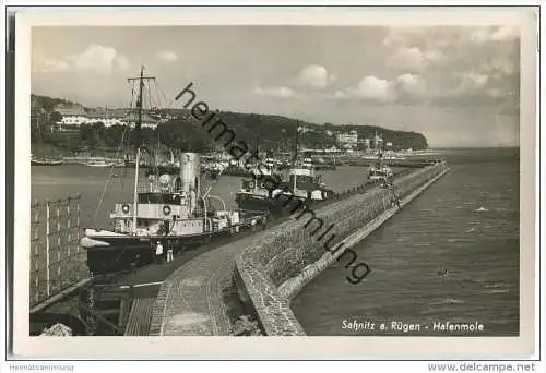 Rügen - Sassnitz - Hafenmole - Schiffe Sturm Griesenwärder und Finkenwärder - Foto-AK