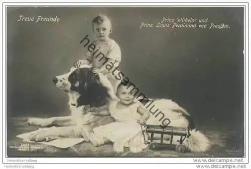 Prinz Wilhelm und Prinz Louis Ferdinand von Preussen mit Hund - Söhne des Kronprinzenpaares