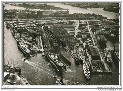 Esso Deutschland - Stapellauf des Turbinentankschiffes - erbaut von Howaldtswerke Hamburg AG - Sonderstempel