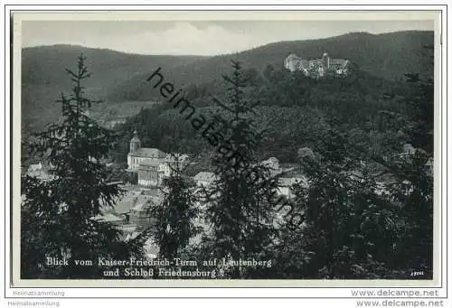 Blick vom Kaiser-Friedrich-Turm auf Leutenberg und Schloss Friedensburg