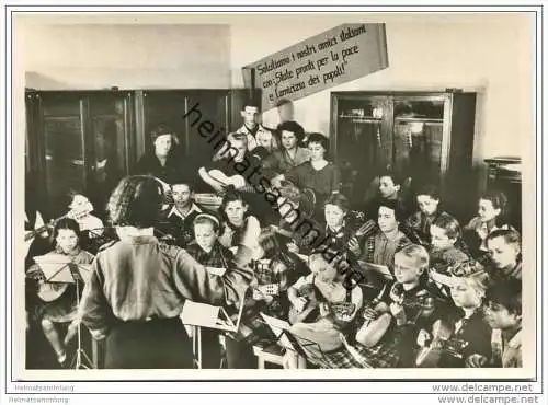 Ostberlin - Lichtenberg - Haus der Jungen Pioniere - Das Mandolinenorchester - Foto-AK Grossformat ca. 1950