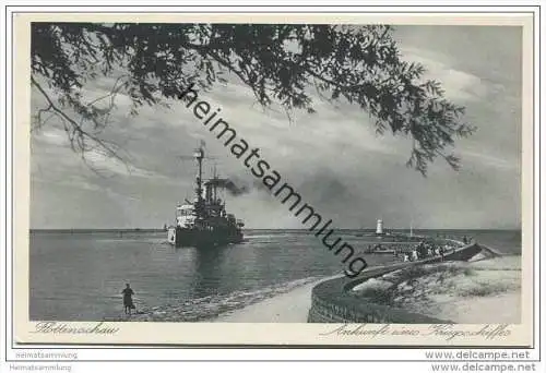 Osternothafen - Ankunft eines Kriegsschiffes ca. 1930