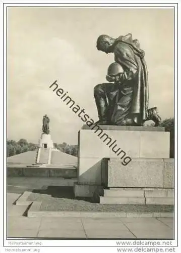 Berlin - Treptow - Sowjetisches Ehrenmal - Foto-AK Grossformat