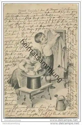 Neujahr - Zwei Kinder bei der Großen Wäsche