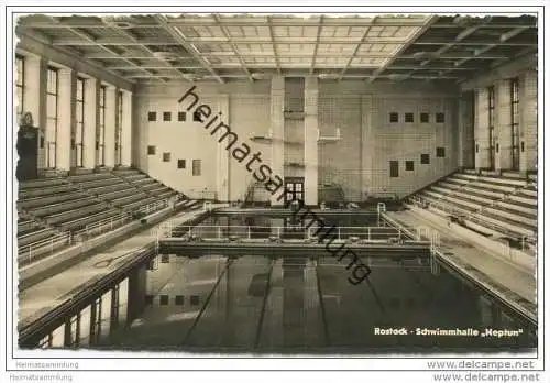 Rostock - Schwimmhalle Neptun - Foto-AK 1957