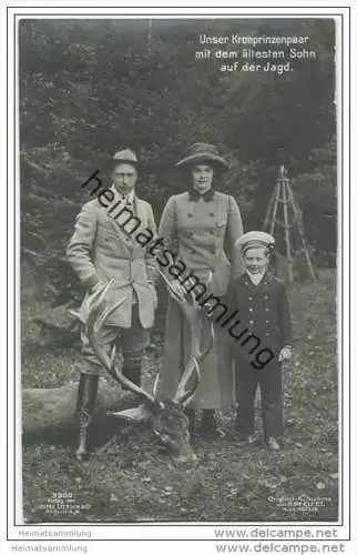 Deutsches Reich - Unser Kronprinzenpaar mit dem ältesten Sohn auf der Jagd