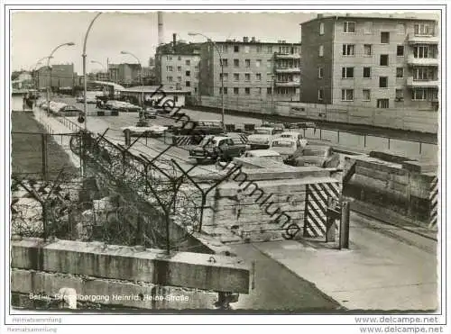 Berlin - Grenzübergang Heinrich-Heine-Strasse - Sektorengrenze - Foto-AK Grossformat 60er Jahre