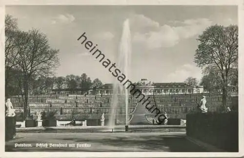 Potsdam - Schloss Sanssouci mit Fontäne - Foto-AK - Verlag W. Kraatz Potsdam gel. 1942