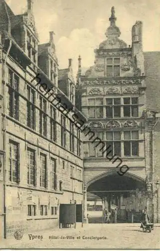 Ypres - Ieper - Hotel de Ville et Conciergerie