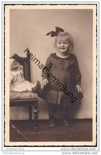 Mädchen - Puppe - Spielzeug - Foto-AK