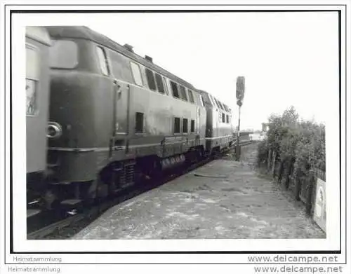 221 114-2 Lokomotive in Lauenburg/Elbe 1969 - Foto 7,5cm x 10,5cm