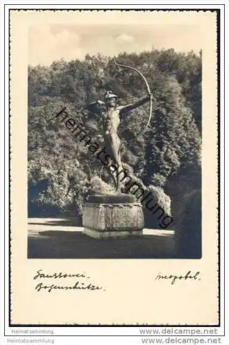 Potsdam Sanssouci - Bogenschütze - Foto-AK 30er Jahre