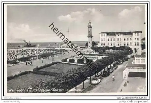 Warnemünde - Strandpromenade mit Leuchtturm - Foto-AK 40er Jahre