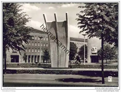 Berlin - Denkmal am Platz der Luftbrücke - Foto- AK Grossformat