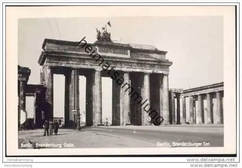 Berlin-Mitte - Ruinen - Brandenburger Tor - Foto-AK