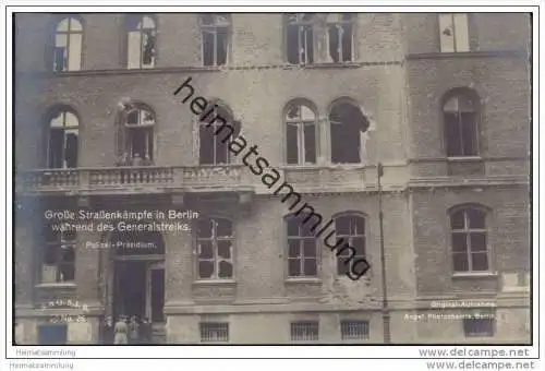 Grosse Strassenkämpfe in Berlin während des Generalstreiks - Polizei-Präsidium